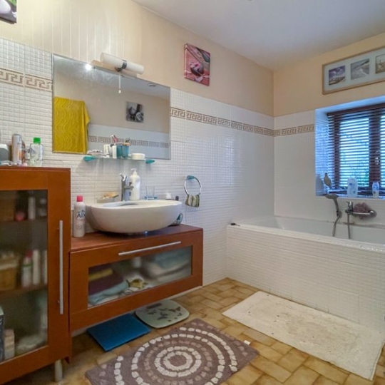  Agence Immobilière Berland Bennett : Maison / Villa | LEZAY (79120) | 243 m2 | 160 000 € 