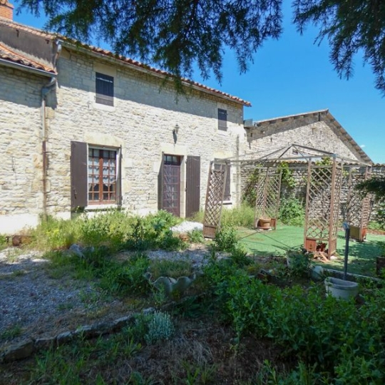  Agence Immobilière Berland Bennett : Maison / Villa | LEZAY (79120) | 243 m2 | 160 000 € 