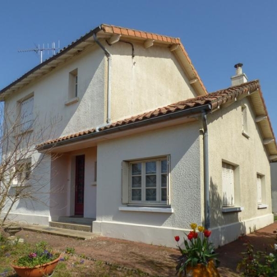  Agence Immobilière Berland Bennett : Maison / Villa | SAUZE-VAUSSAIS (79190) | 107 m2 | 88 000 € 