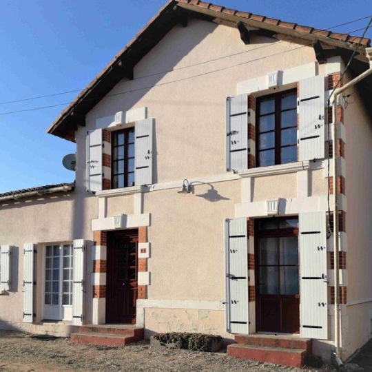 Agence Immobilière Berland Bennett : House | AULNAY (17470) | 94.00m2 | 99 900 € 