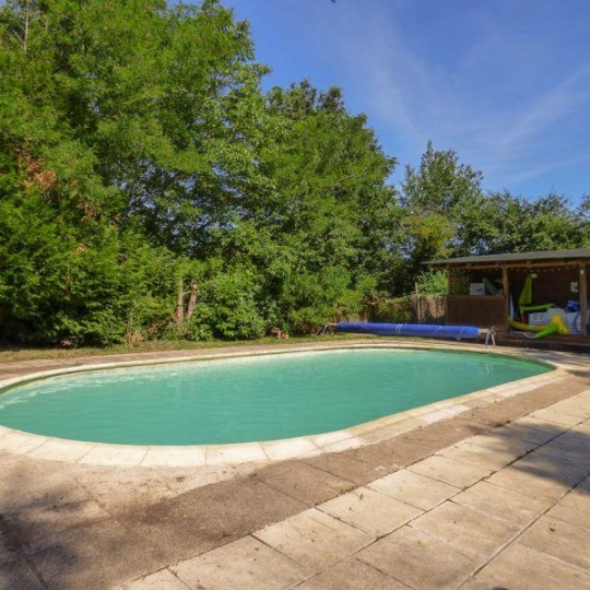  Agence Immobilière Berland Bennett : Maison / Villa | SAUZE-VAUSSAIS (79190) | 300 m2 | 342 875 € 