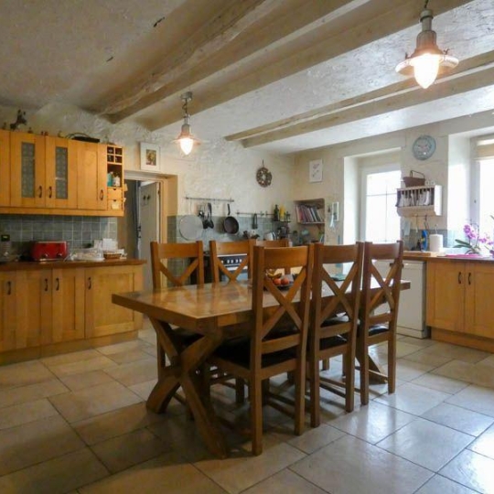  Agence Immobilière Berland Bennett : House | CHEF-BOUTONNE (79110) | 270 m2 | 233 200 € 