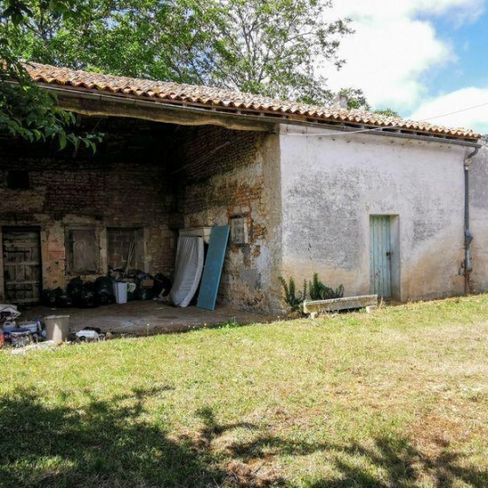  Agence Immobilière Berland Bennett : House | SAUZE-VAUSSAIS (79190) | 88 m2 | 37 870 € 