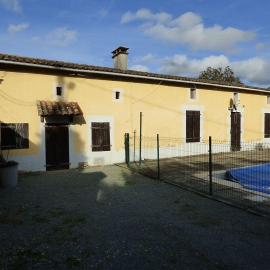 Agence Immobilière Berland Bennett : Maison / Villa | SAUZE-VAUSSAIS (79190) | 254.00m2 | 147 500 € 