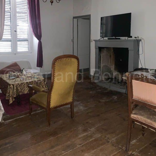  Agence Immobilière Berland Bennett : Maison / Villa | BRIOUX-SUR-BOUTONNE (79170) | 200 m2 | 77 480 € 