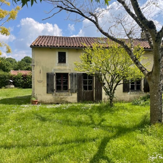  Agence Immobilière Berland Bennett : Maison / Villa | CIVRAY (86400) | 158 m2 | 119 000 € 