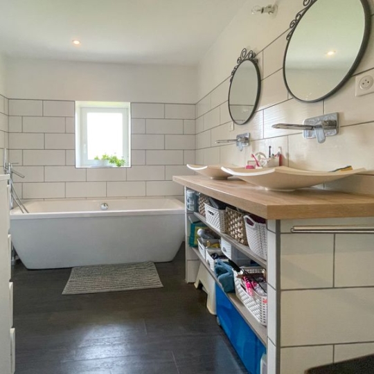  Agence Immobilière Berland Bennett : Maison / Villa | CIVRAY (86400) | 212 m2 | 252 000 € 