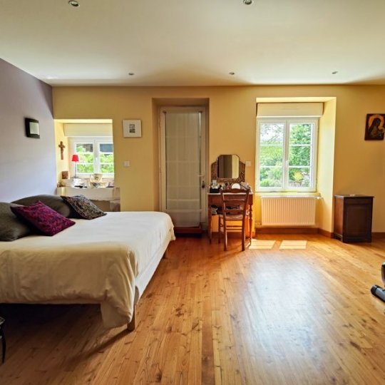  Agence Immobilière Berland Bennett : Maison / Villa | CIVRAY (86400) | 260 m2 | 265 000 € 