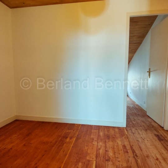  Agence Immobilière Berland Bennett : Local / Bureau | SAUZE-VAUSSAIS (79190) | 117 m2 | 88 000 € 