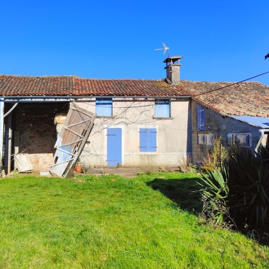 Agence Immobilière Berland Bennett : Maison / Villa | SAUZE-VAUSSAIS (79190) | 73.00m2 | 28 500 € Agence Immobilière Berland Bennett : Maison / Villa | SAUZE-VAUSSAIS (79190) | 73.00m2 | 28 500 €