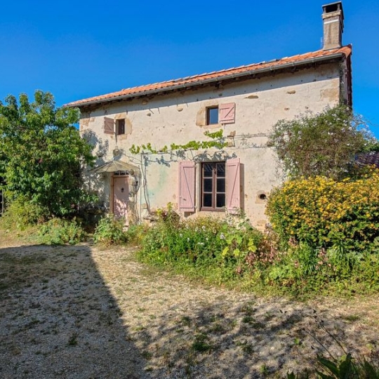 Agence Immobilière Berland Bennett : House | LEZAY (79120) | 106.00m2 | 119 350 € 
