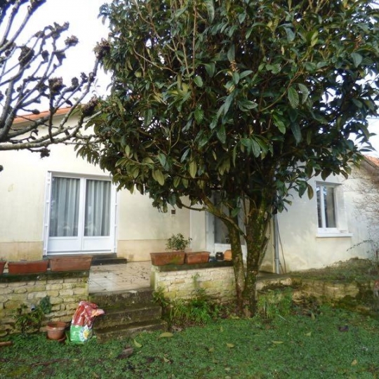  Agence Immobilière Berland Bennett : Maison / Villa | CHEF-BOUTONNE (79110) | 127 m2 | 113 000 € 