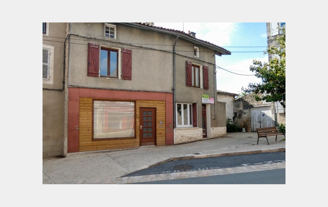 Agence Immobilière Berland Bennett : Maison / Villa | COUHE (86700) | 121 m2 | 49 950 € 