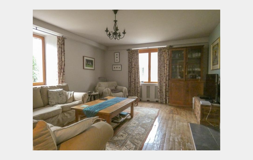 Agence Immobilière Berland Bennett : Maison / Villa | RUFFEC (16700) | 204 m2 | 254 200 € 