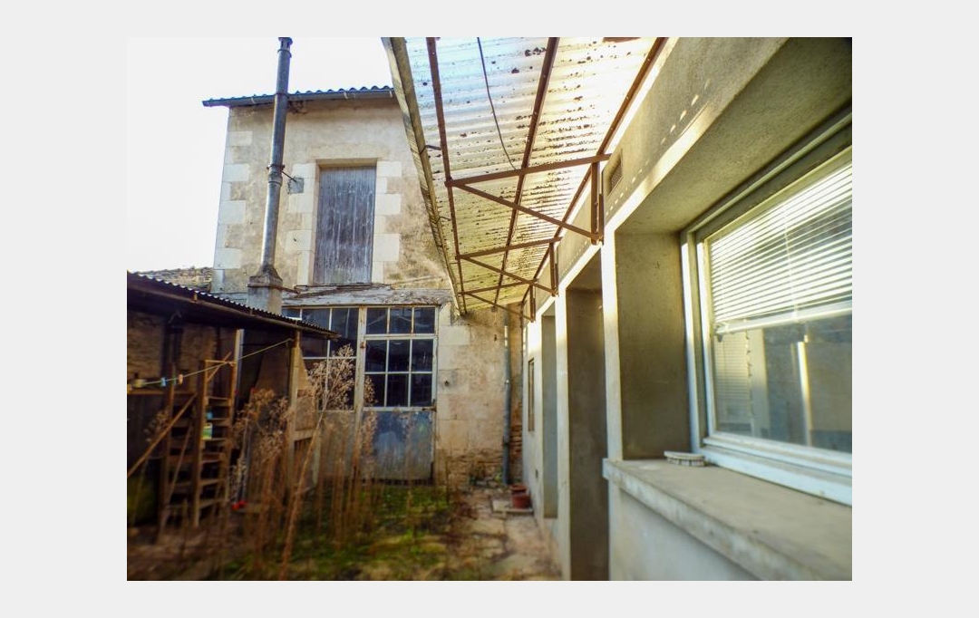 Agence Immobilière Berland Bennett : Maison / Villa | LEZAY (79120) | 115 m2 | 55 500 € 