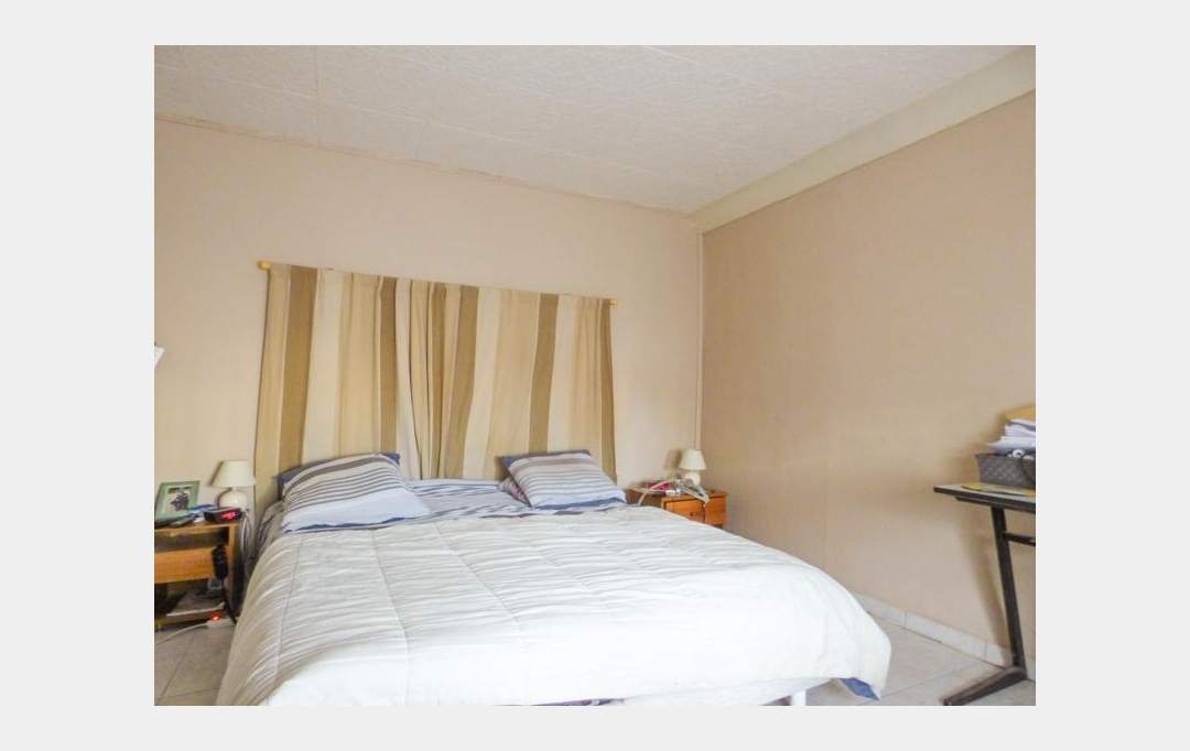 Agence Immobilière Berland Bennett : Maison / Villa | SAUZE-VAUSSAIS (79190) | 220 m2 | 69 740 € 
