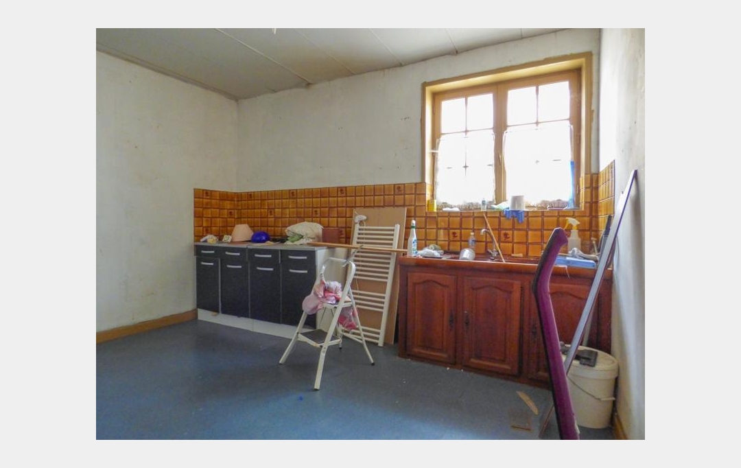 Agence Immobilière Berland Bennett : House | SAUZE-VAUSSAIS (79190) | 220 m2 | 69 740 € 