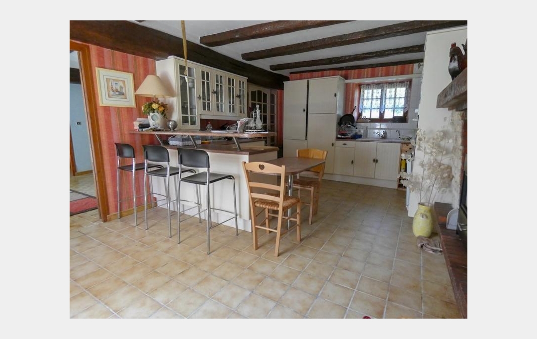 Agence Immobilière Berland Bennett : House | LEZAY (79120) | 243 m2 | 176 550 € 