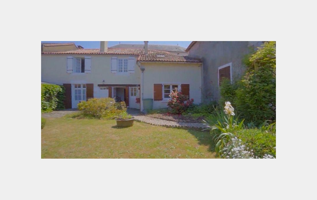 Agence Immobilière Berland Bennett : Maison / Villa | SAUZE-VAUSSAIS (79190) | 165 m2 | 139 880 € 