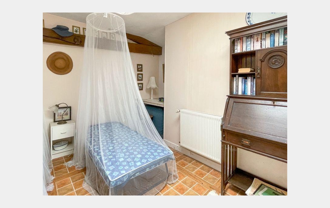 Agence Immobilière Berland Bennett : House | SAUZE-VAUSSAIS (79190) | 199 m2 | 89 000 € 