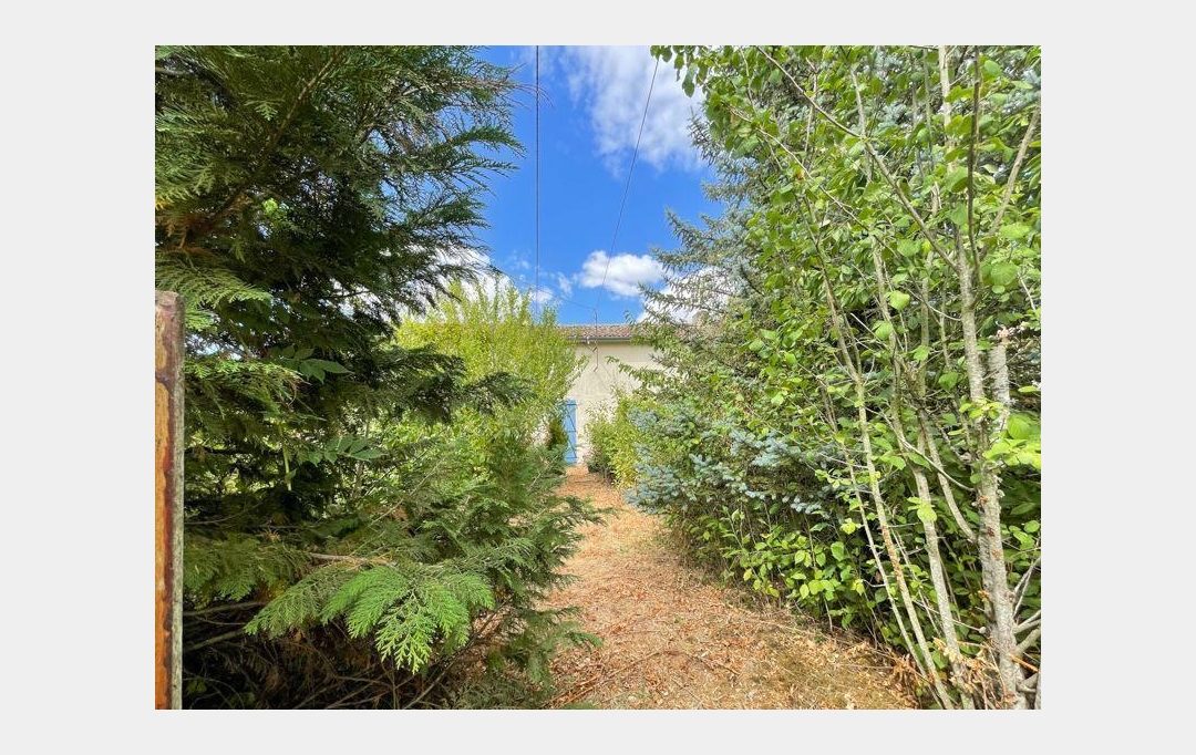 Agence Immobilière Berland Bennett : House | SAUZE-VAUSSAIS (79190) | 199 m2 | 89 000 € 