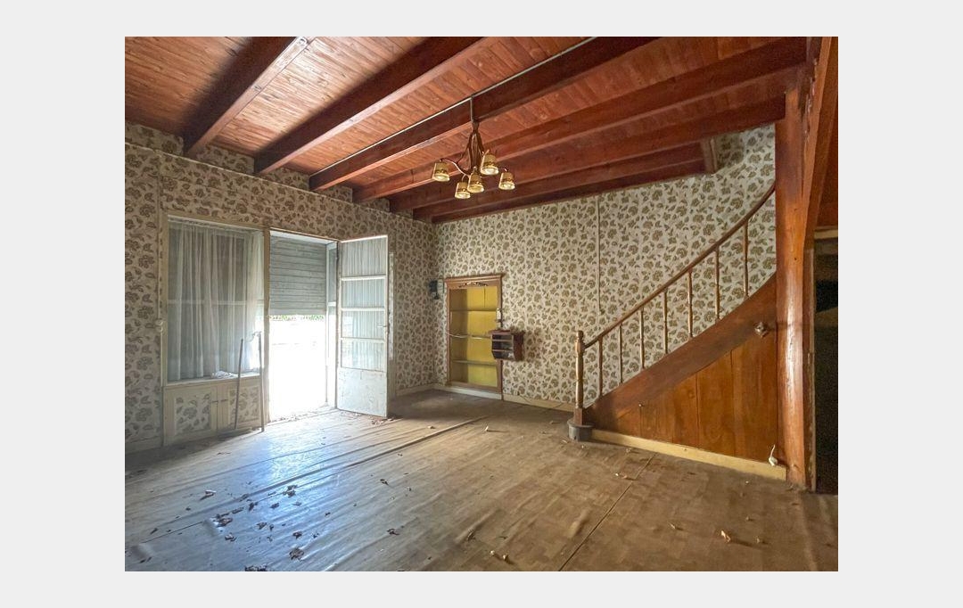 Agence Immobilière Berland Bennett : Maison / Villa | SAUZE-VAUSSAIS (79190) | 214 m2 | 57 500 € 