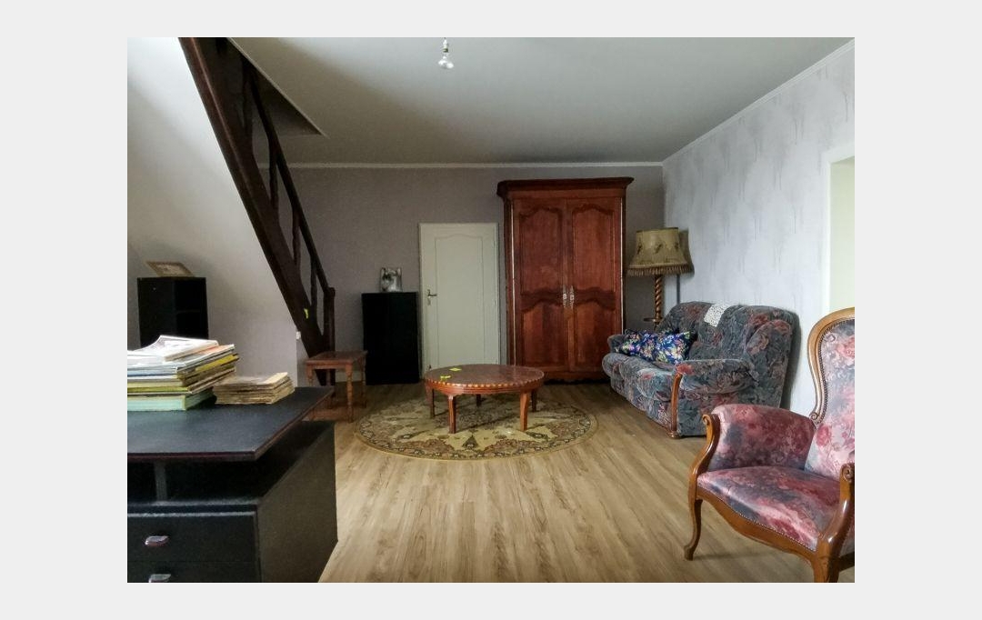 Agence Immobilière Berland Bennett : Maison / Villa | SAUZE-VAUSSAIS (79190) | 270 m2 | 129 600 € 