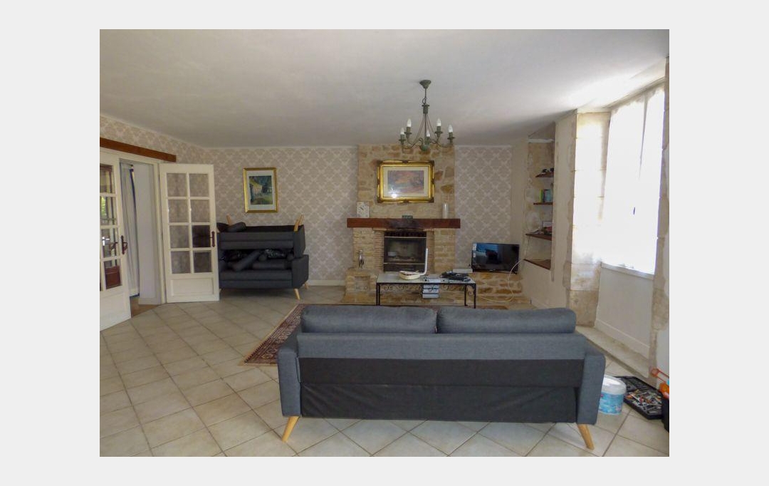 Agence Immobilière Berland Bennett : Maison / Villa | SAUZE-VAUSSAIS (79190) | 300 m2 | 342 875 € 