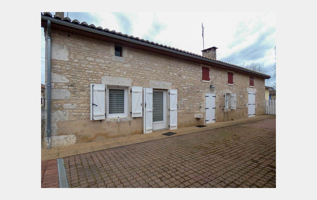 Agence Immobilière Berland Bennett : Maison / Villa | PAYROUX (86350) | 105 m2 | 98 460 € 