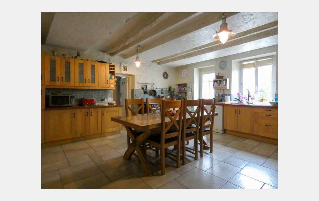 Agence Immobilière Berland Bennett : Maison / Villa | CHEF-BOUTONNE (79110) | 270 m2 | 233 200 € 