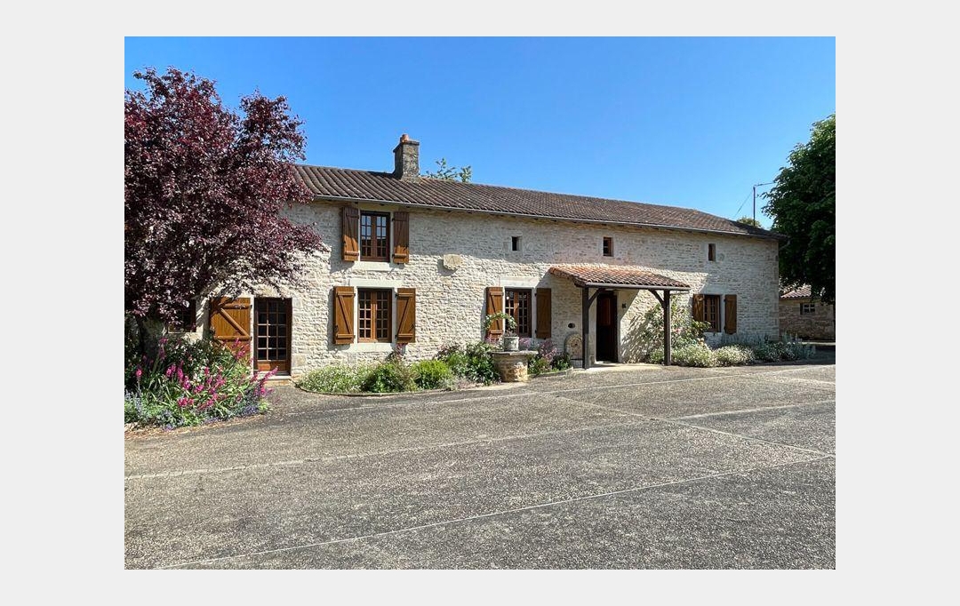 Agence Immobilière Berland Bennett : Maison / Villa | LEZAY (79120) | 230 m2 | 228 300 € 