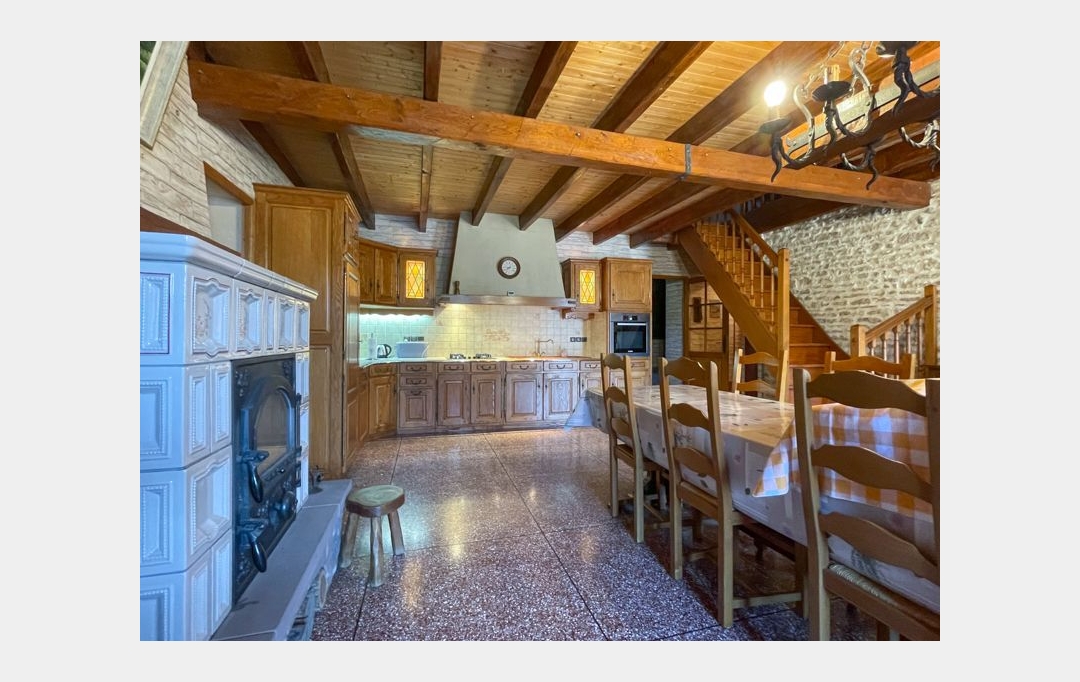 Agence Immobilière Berland Bennett : Maison / Villa | LEZAY (79120) | 230 m2 | 228 300 € 