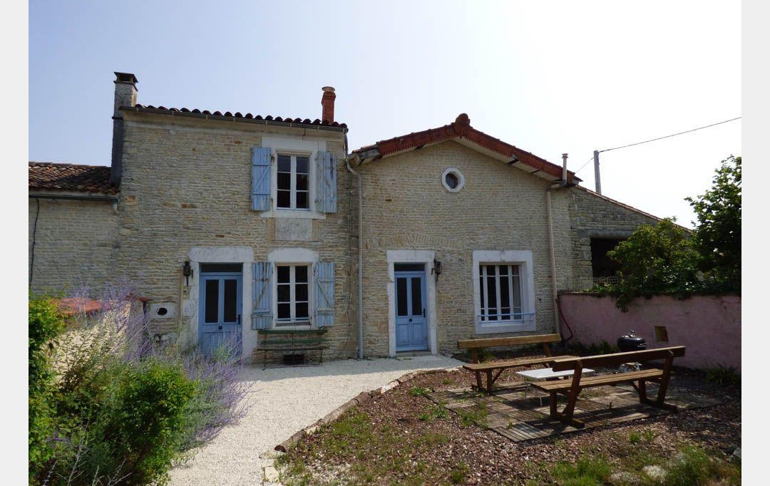 Agence Immobilière Berland Bennett : Maison / Villa | CHEF-BOUTONNE (79110) | 162 m2 | 98 460 € 