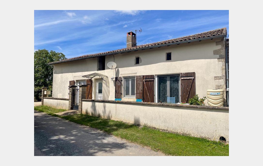 Agence Immobilière Berland Bennett : Maison / Villa | RUFFEC (16700) | 155 m2 | 171 200 € 