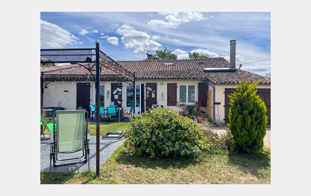 Agence Immobilière Berland Bennett : Maison / Villa | RUFFEC (16700) | 155 m2 | 139 800 € 