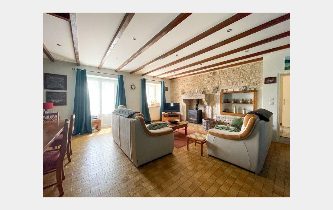 Agence Immobilière Berland Bennett : Maison / Villa | RUFFEC (16700) | 155 m2 | 139 800 € 
