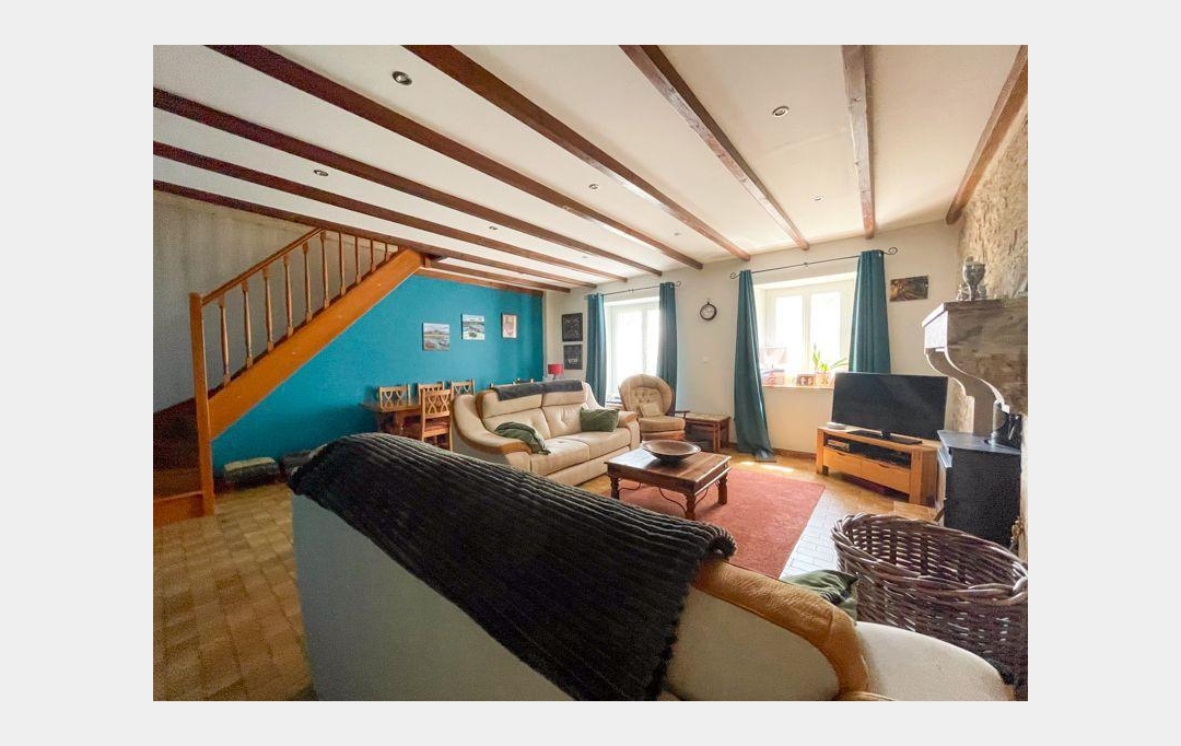 Agence Immobilière Berland Bennett : Maison / Villa | RUFFEC (16700) | 155 m2 | 139 800 € 