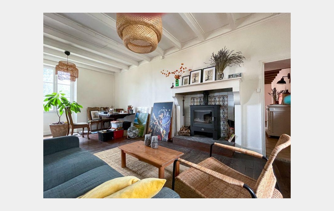 Agence Immobilière Berland Bennett : House | CHEF-BOUTONNE (79110) | 205 m2 | 155 500 € 
