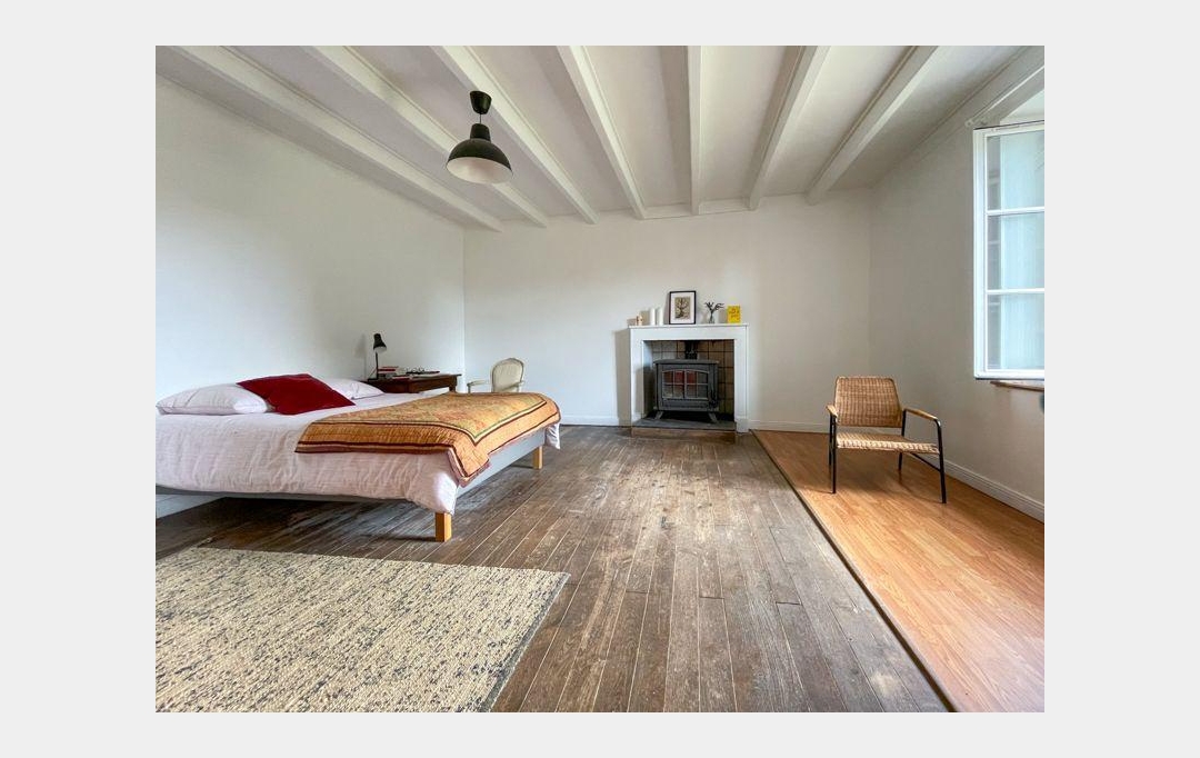 Agence Immobilière Berland Bennett : House | CHEF-BOUTONNE (79110) | 205 m2 | 155 500 € 