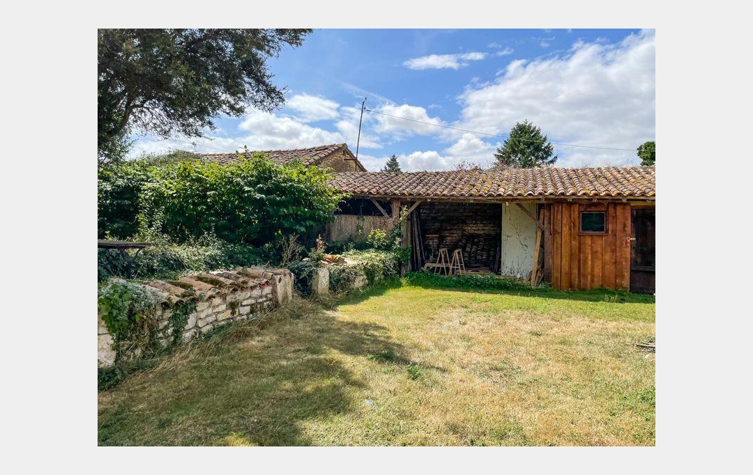 Agence Immobilière Berland Bennett : House | CHEF-BOUTONNE (79110) | 205 m2 | 155 500 € 