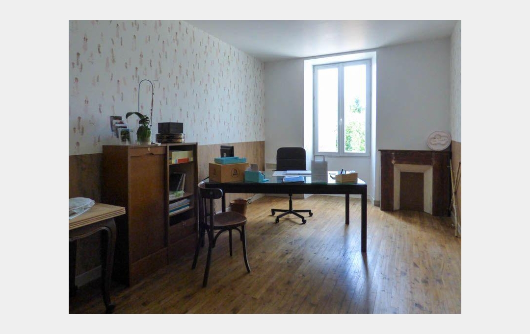 Agence Immobilière Berland Bennett : House | CHEF-BOUTONNE (79110) | 135 m2 | 92 990 € 