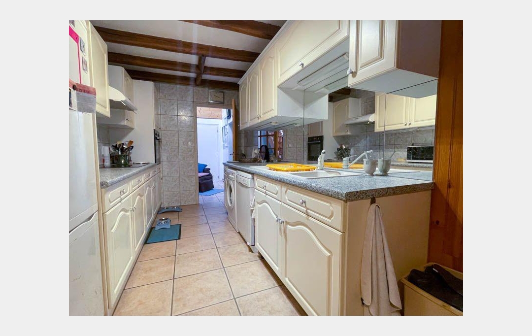 Agence Immobilière Berland Bennett : Maison / Villa | SAUZE-VAUSSAIS (79190) | 220 m2 | 148 000 € 