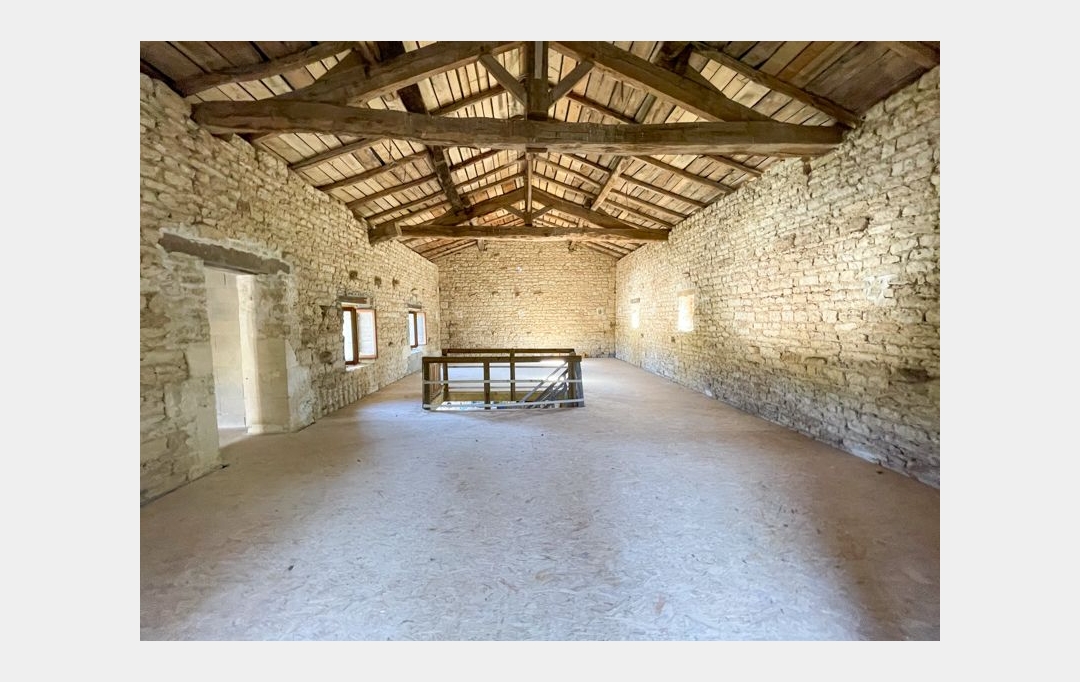 Agence Immobilière Berland Bennett : Maison / Villa | CHEF-BOUTONNE (79110) | 224 m2 | 108 500 € 
