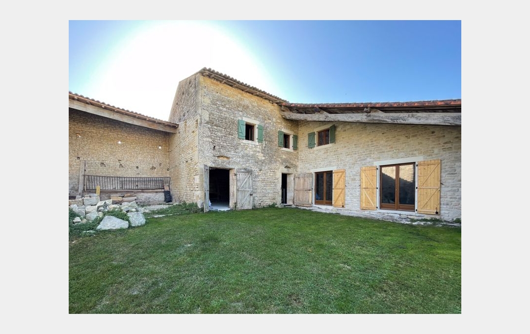 Agence Immobilière Berland Bennett : Maison / Villa | CHEF-BOUTONNE (79110) | 224 m2 | 108 500 € 