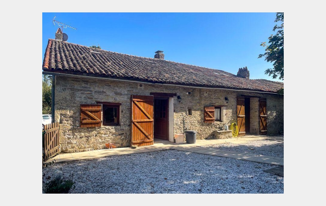 Agence Immobilière Berland Bennett : Maison / Villa | LEZAY (79120) | 167 m2 | 124 200 € 