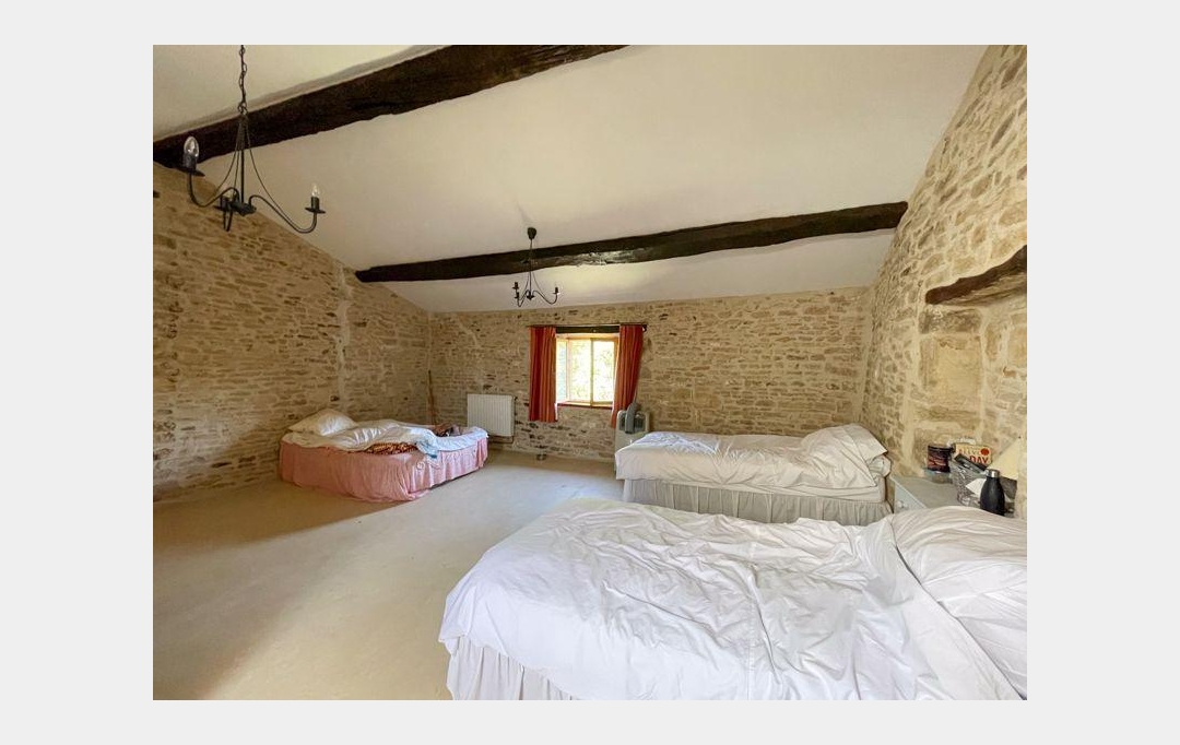 Agence Immobilière Berland Bennett : Maison / Villa | LEZAY (79120) | 167 m2 | 124 200 € 