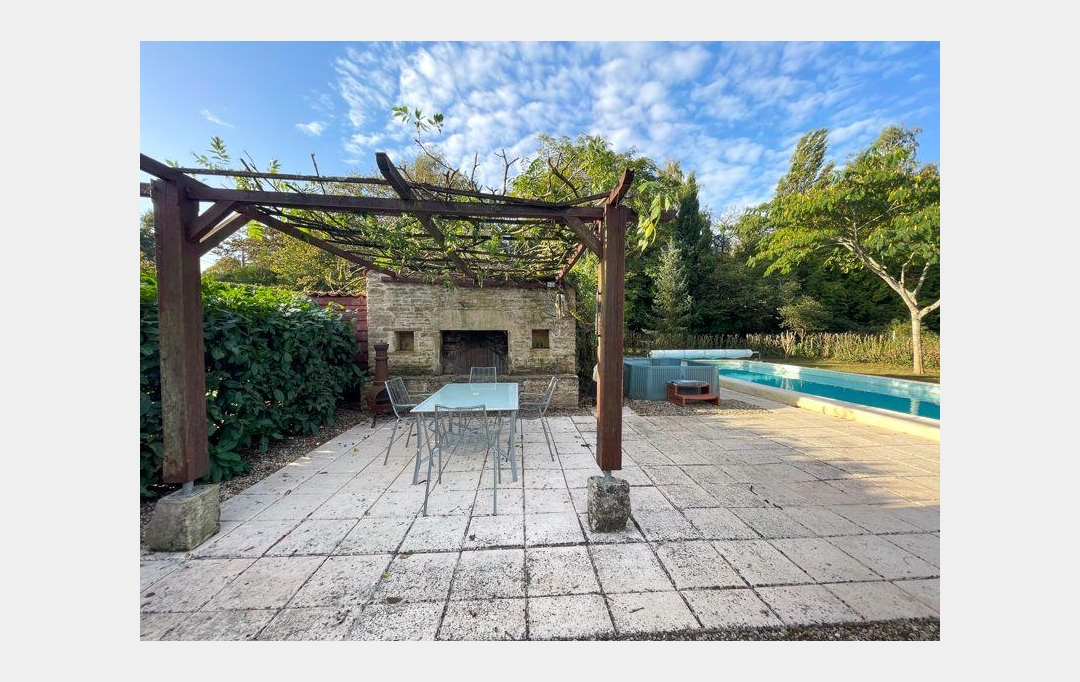 Agence Immobilière Berland Bennett : Maison / Villa | SAUZE-VAUSSAIS (79190) | 137 m2 | 192 000 € 