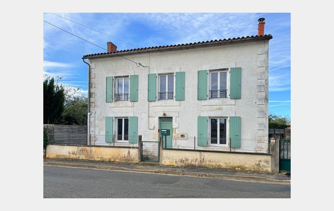 Agence Immobilière Berland Bennett : Maison / Villa | SAUZE-VAUSSAIS (79190) | 101 m2 | 79 700 € 