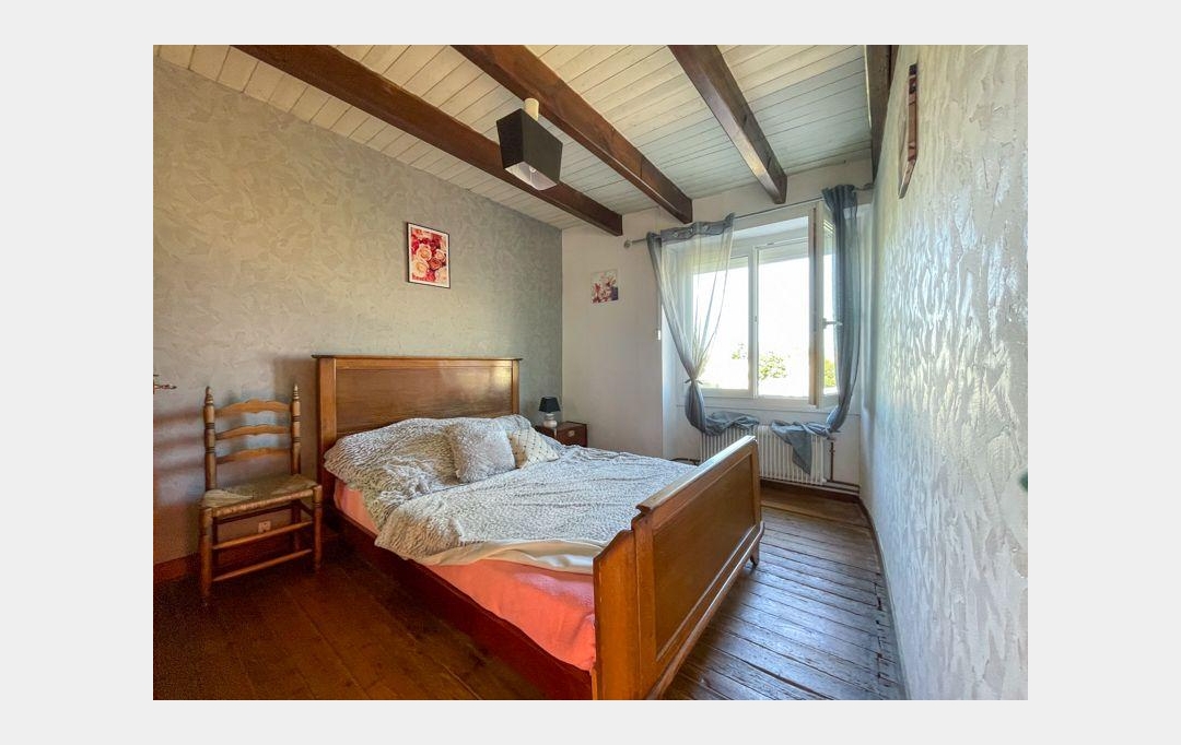 Agence Immobilière Berland Bennett : Maison / Villa | RUFFEC (16700) | 126 m2 | 99 800 € 