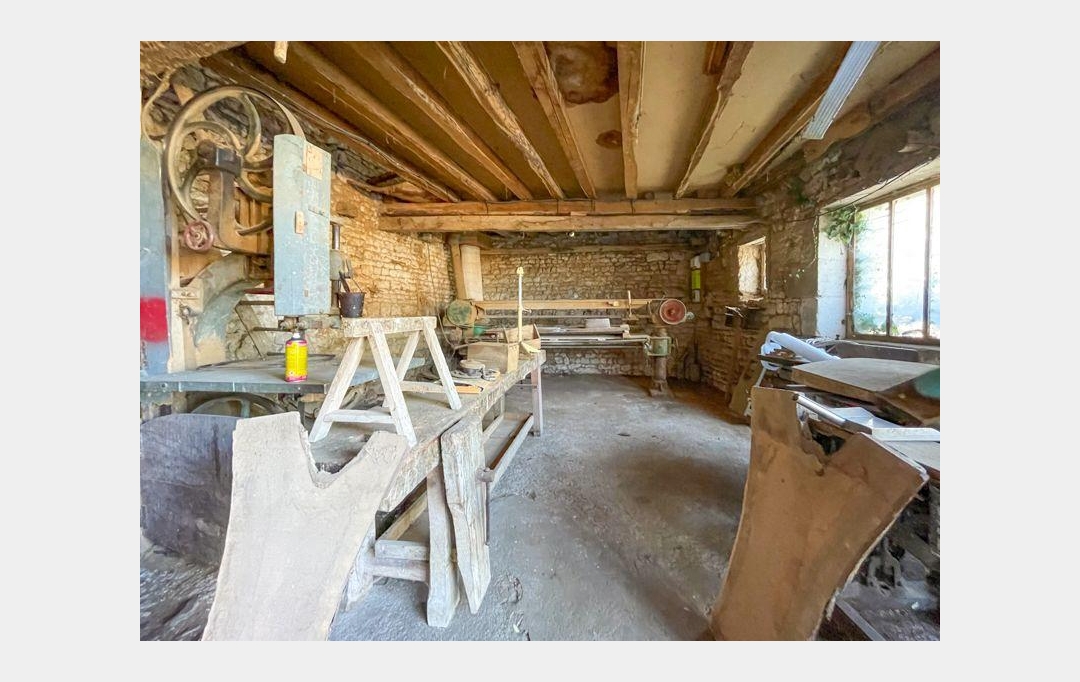 Agence Immobilière Berland Bennett : Maison / Villa | RUFFEC (16700) | 126 m2 | 99 800 € 